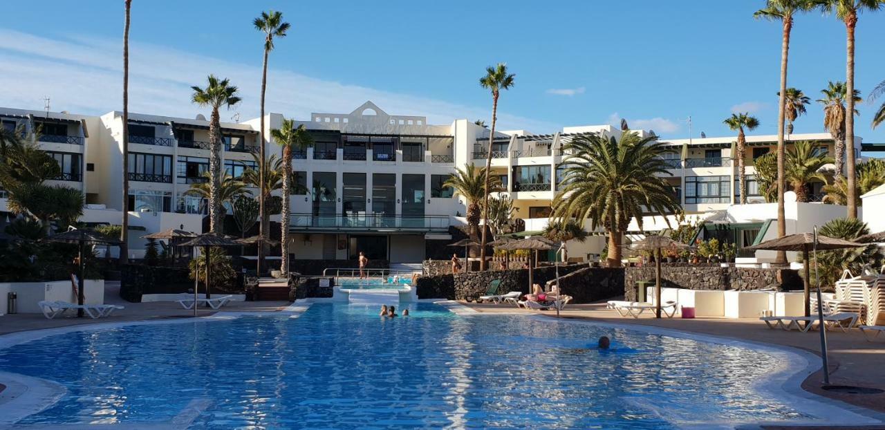 Luxury Estudio En Playa Roca A Primera Linea Del Mar Costa Teguise Bagian luar foto
